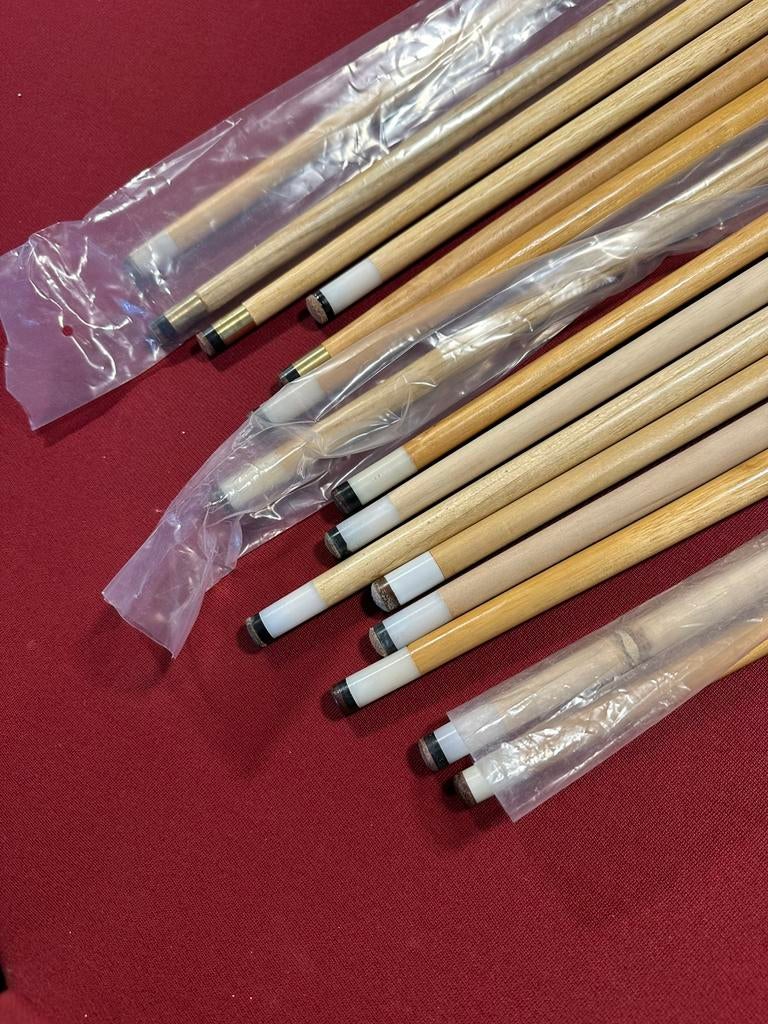 Biljart/pool keu 1-delig 1.05 / 1.10 mtr, Ophalen, Dijklaan 133 Breda, Keu of Ballen, Stoffelen