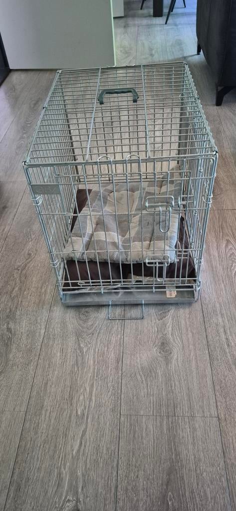 kleine hondenbench, Ophalen, Zo goed als nieuw