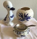 Delfts Blauw, eendje, vaasje, theezeef, Antiek en Kunst, Antiek | Keramiek en Aardewerk, Ophalen of Verzenden