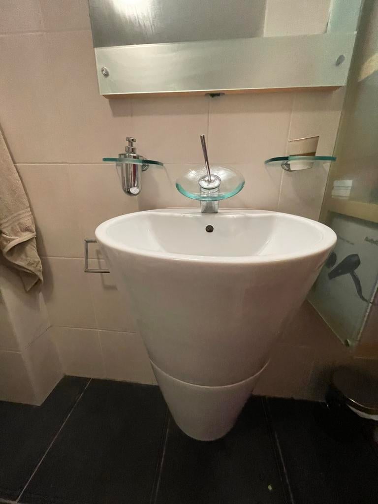 Wastafel met hansa murano kraan - Stijlvol en functioneel, Ophalen, Gebruikt, 50 tot 100 cm, Minder dan 100 cm