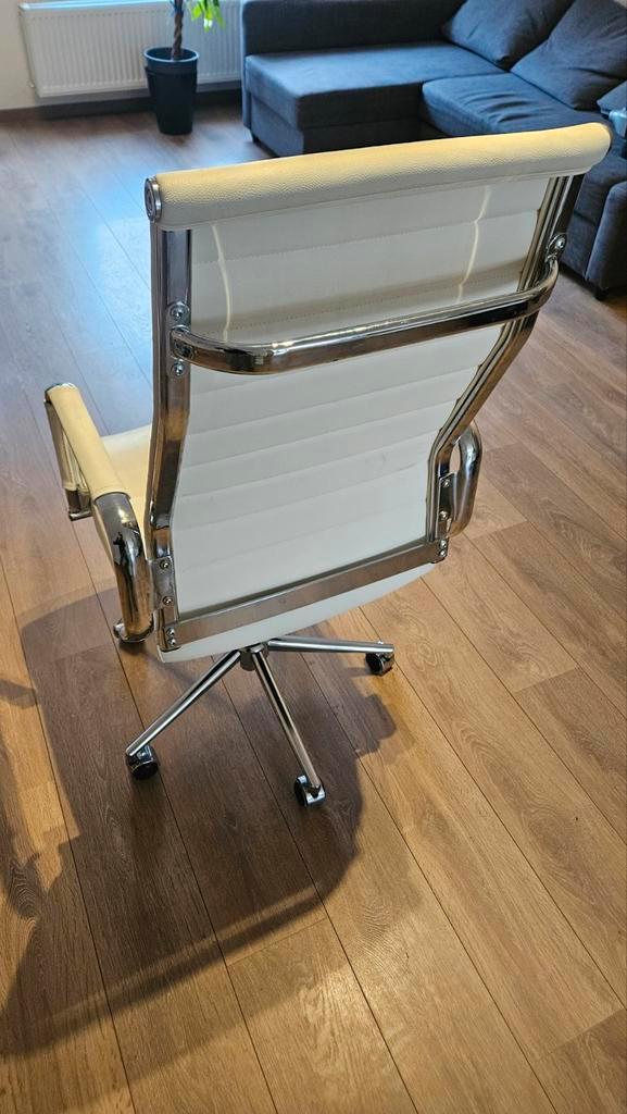 Gratis bureau/bureaustoel - Zelf ophalen, Huis en Inrichting, Bureaustoelen, Gebruikt, Bureaustoel, Wit, Ophalen