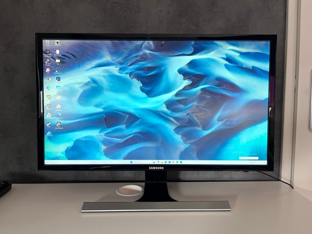 Samsung U28E570D 4K monitor 28 inch, Computers en Software, Monitoren, Gebruikt, 60 Hz of minder, DisplayPort, HDMI, Kantelbaar