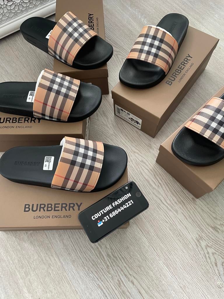 Burberry slippers, Kleding | Dames, Schoenen, Ophalen of Verzenden, Zo goed als nieuw