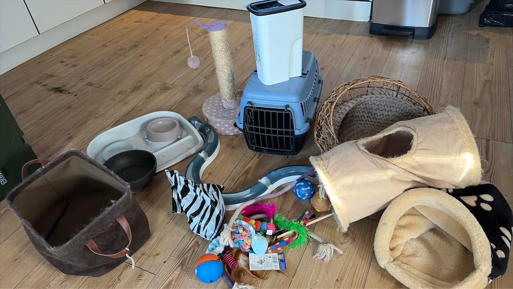 Katten accessoires, Dieren en Toebehoren, Ophalen, Zo goed als nieuw