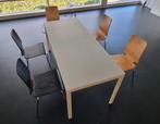 Eettafel met 5 stoelen