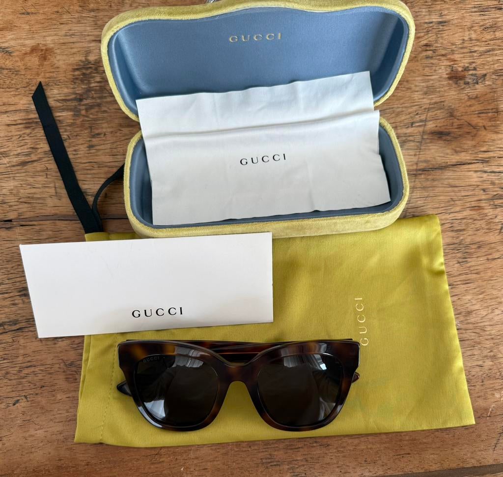 Zonnebril Gucci, Sieraden, Tassen en Uiterlijk, Zonnebrillen en Brillen | Dames, Overige merken, Zonnebril, Bruin, Ophalen of Verzenden