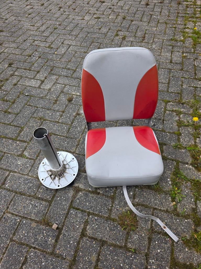 Bootstoel met poot en bevestiging, Watersport en Boten, Bootonderdelen, Ophalen, Gebruikt