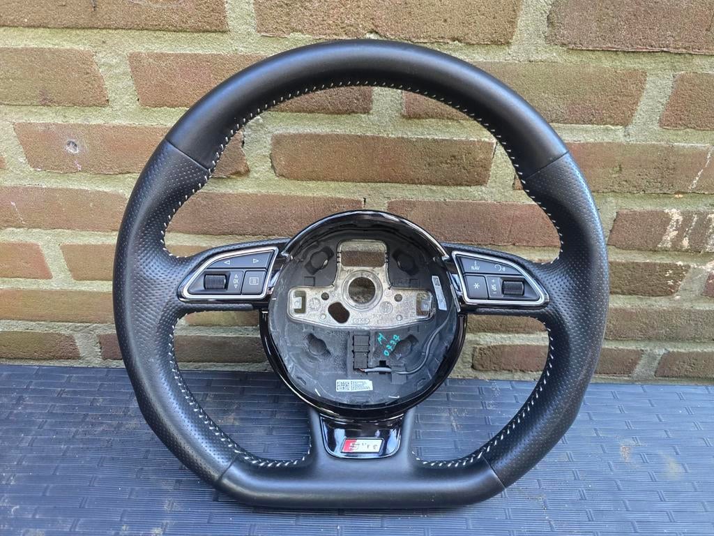 Audi afgevlakt S line stuur past op meerdere modellen., Auto-onderdelen, Besturing, Ophalen of Verzenden, Gebruikt, Audi