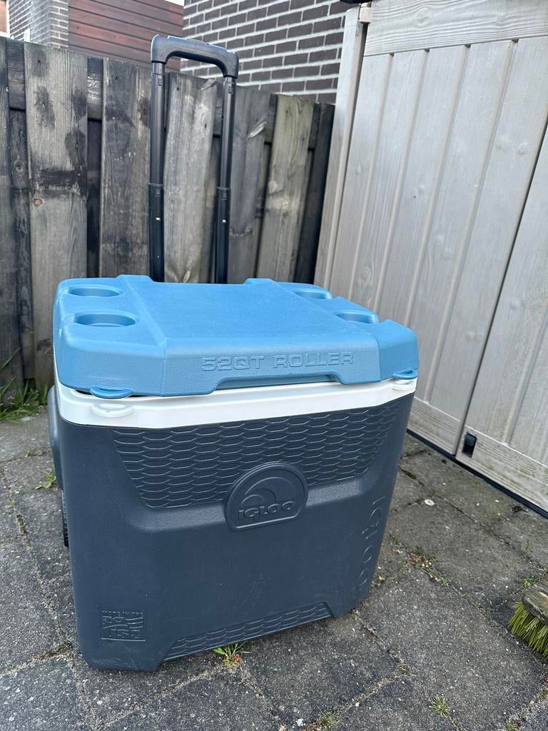 Igloo Maxcold Quantum 52 Roller Koelbox - 49 Liter, Caravans en Kamperen, Koelboxen, Gebruikt, Koelbox, Koelelement, Ophalen of Verzenden