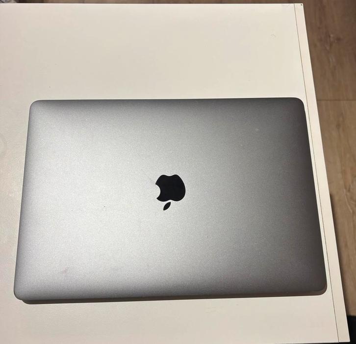 MacBook pro 2017, Computers en Software, Apple Macbooks, Zo goed als nieuw, MacBook Pro, 13 inch, 2 tot 3 Ghz, 512 GB, 8 GB, Qwerty