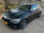 BMW 1-Serie 118i 136pk Aut 2019 Zwart, Auto's, Zwart, 1290 kg, Zwart, 650 kg