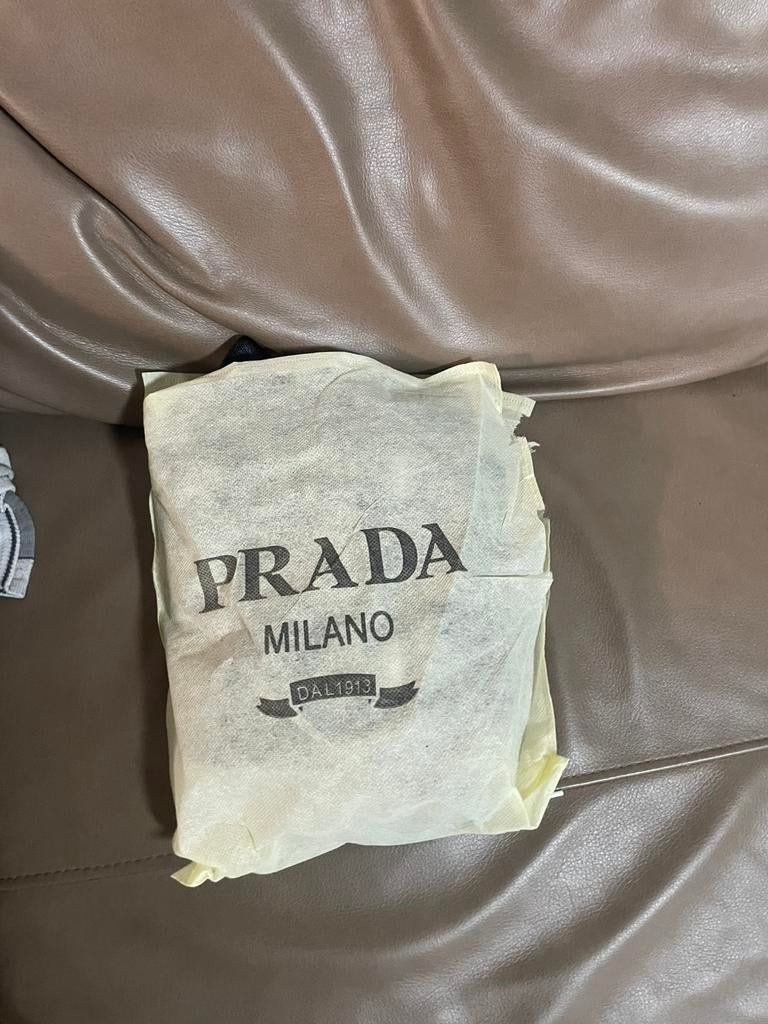Prada tas, Kleding | Heren, Bodywarmers, Ophalen of Verzenden, Zo goed als nieuw, Zwart