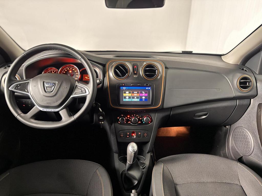 Dacia Logan MCV 0.9 TCe Stepway|TREKHAAK|CRUISE|NAVI|BT, Voorwielaandrijving, 898 cc, Gebruikt, Euro 6