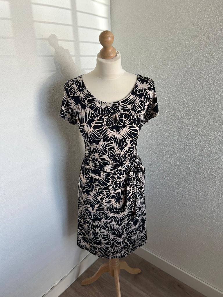 King Louie maat L shirley jurk NIEUW zwart wit bloem 296, Zwart, Maat 42/44 (L), Nieuw, Ophalen of Verzenden