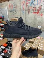 Yeezy Boost 350 Onyx | Maat 40, Kleding | Heren, Schoenen, Ophalen of Verzenden, Nieuw, Overige kleuren