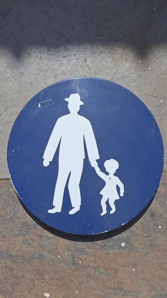 Verkeersbord, Ophalen, Gebruikt