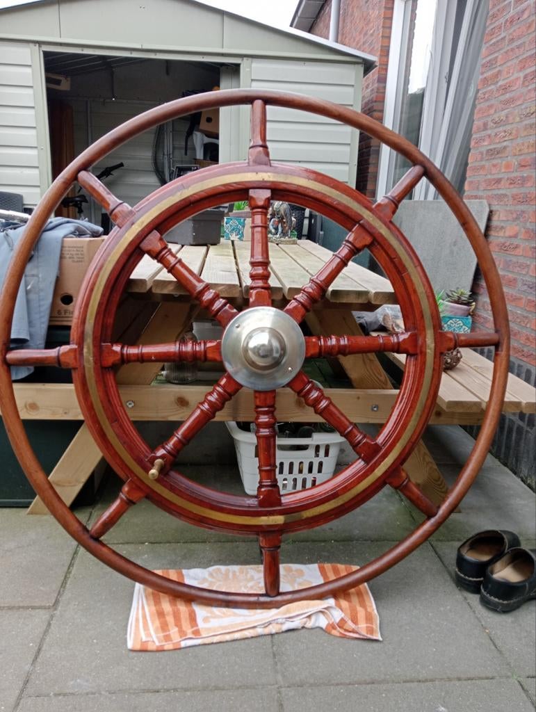 Scheeps stuurrad afkomstig uit oud stoomschip, Ophalen of Verzenden, Zo goed als nieuw