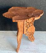 Houten bijzettafel met druivenblad, Ophalen of Verzenden