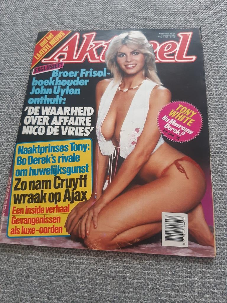 34.Aktueel 1983. Tony White. John Uylen. Nico de Vries. Bo D, Verzamelen, Ophalen of Verzenden, 1980 tot heden, Tijdschrift