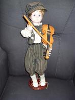 porseleinen pop van een violist. beweegt + muziek vintage, Verzamelen, Ophalen of Verzenden, Zo goed als nieuw, Pop