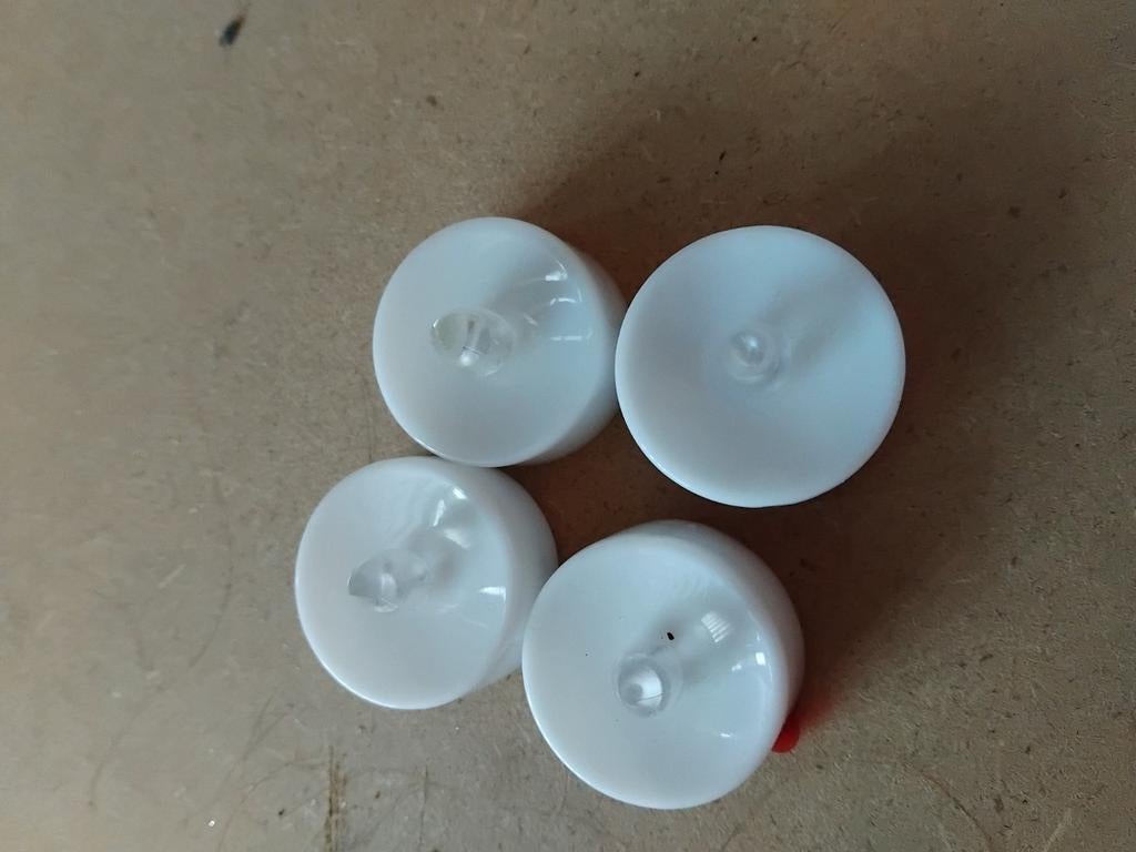 Waxinelichtjes op batterijen, Huis en Inrichting, Woonaccessoires | Kandelaars en Kaarsen, Kunststof, Wit, Nieuw, Ophalen of Verzenden