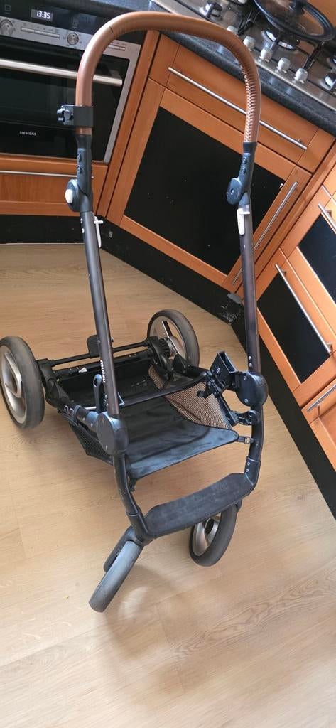 Mutsy Evo kinderwagen met reiswieg en parasol, Ophalen, Gebruikt, Mutsy, Met reiswieg
