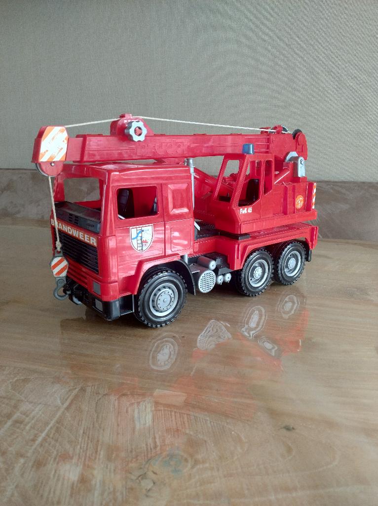 Bruder brandweer takelwagen, Kinderen en Baby's, Speelgoed | Speelgoedvoertuigen, Ophalen, Gebruikt