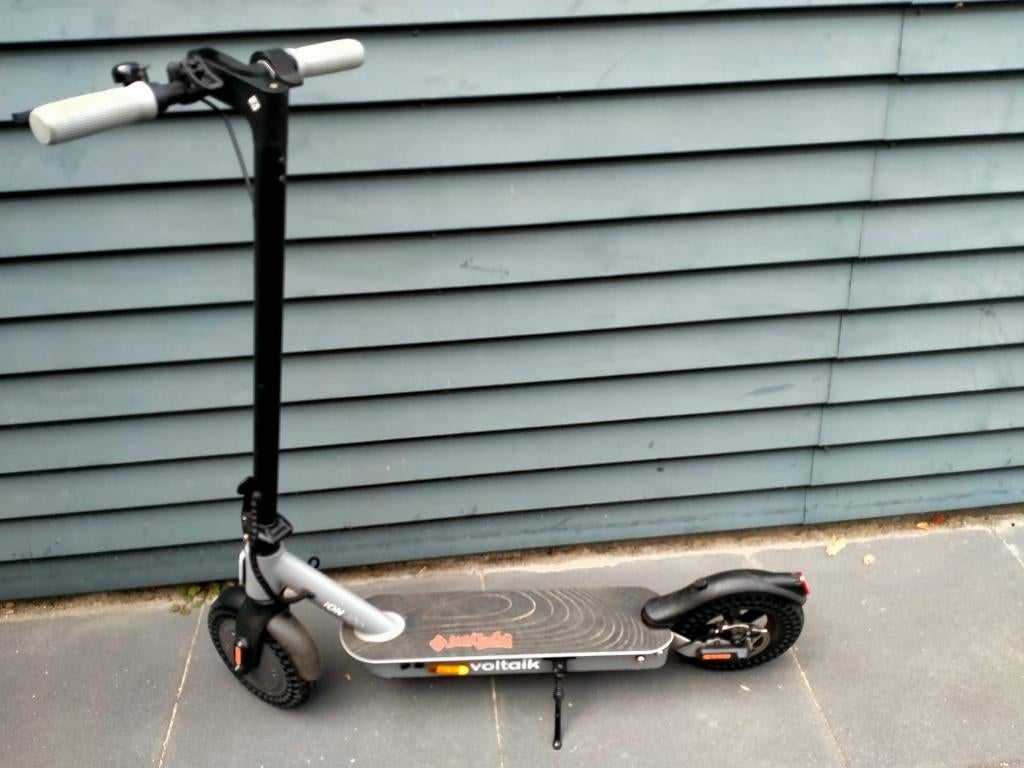 Electrische step, Fietsen en Brommers, Steps, Ophalen, Zo goed als nieuw, Elektrische step (E-scooter), Voltaik