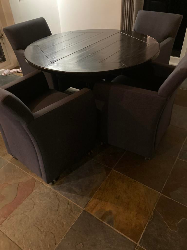 Eettafel rond 120 cm doorsnee, Ophalen, Gebruikt, 4 tot 6 stoelen