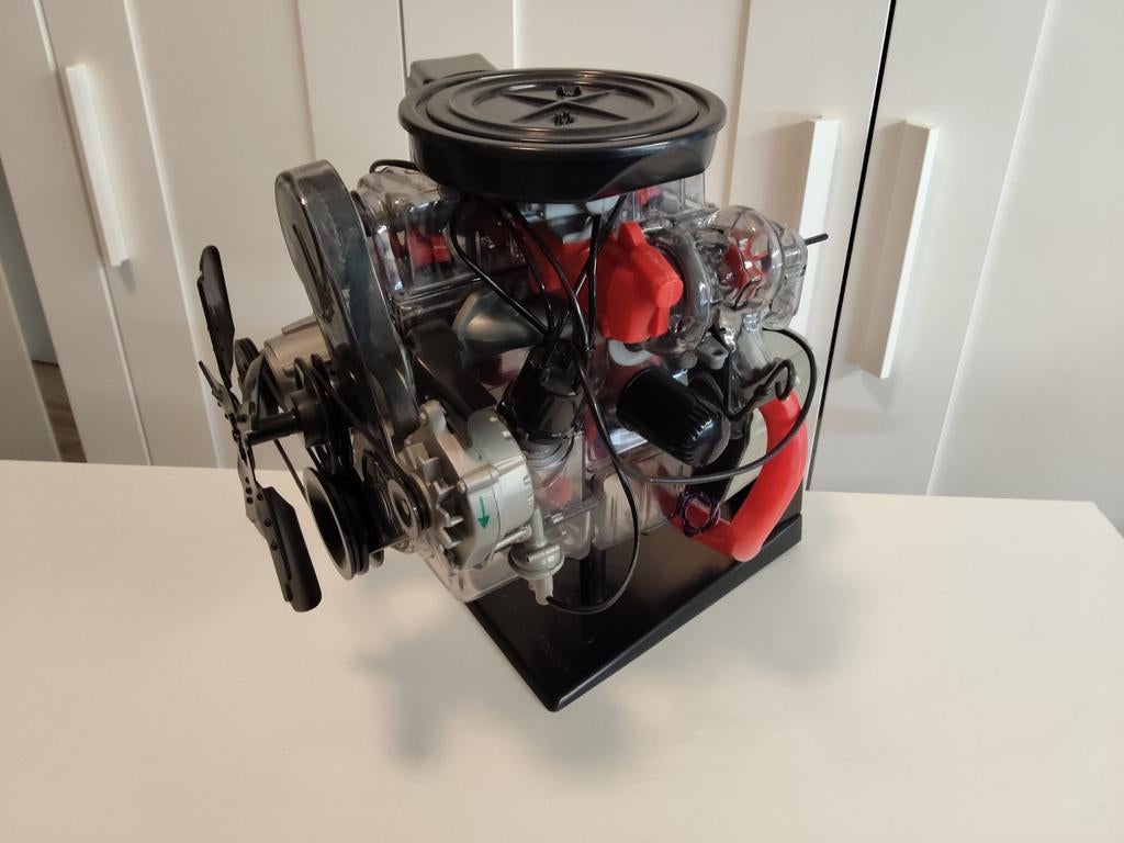 Monogram Revell 1:3 Zichtbare Motor Modelbouwkit, Ophalen, Zo goed als nieuw, Monogram, Groter dan 1:32