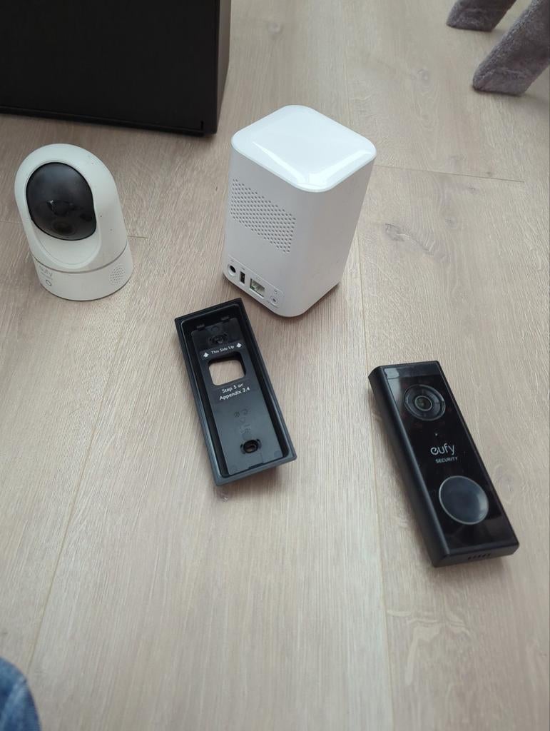 Eufy Video Deurbel Set met HomeBase en Camera, Ophalen of Verzenden, Bewegingsdetectiesensor, Gebruikt, Draadloos