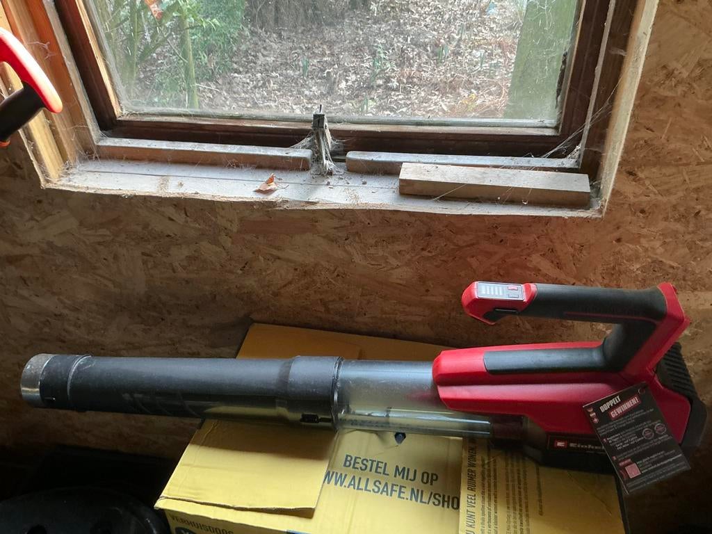 Einhell bladblazer, Tuin en Terras, Bladblazers, Ophalen, Zo goed als nieuw, Accu, Handgedragen