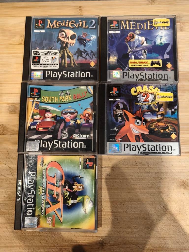 PS 1 games 5 x Medievel 1 en 2 South Park etc., Spelcomputers en Games, Games | Sony PlayStation 1, 1 speler, Ophalen of Verzenden