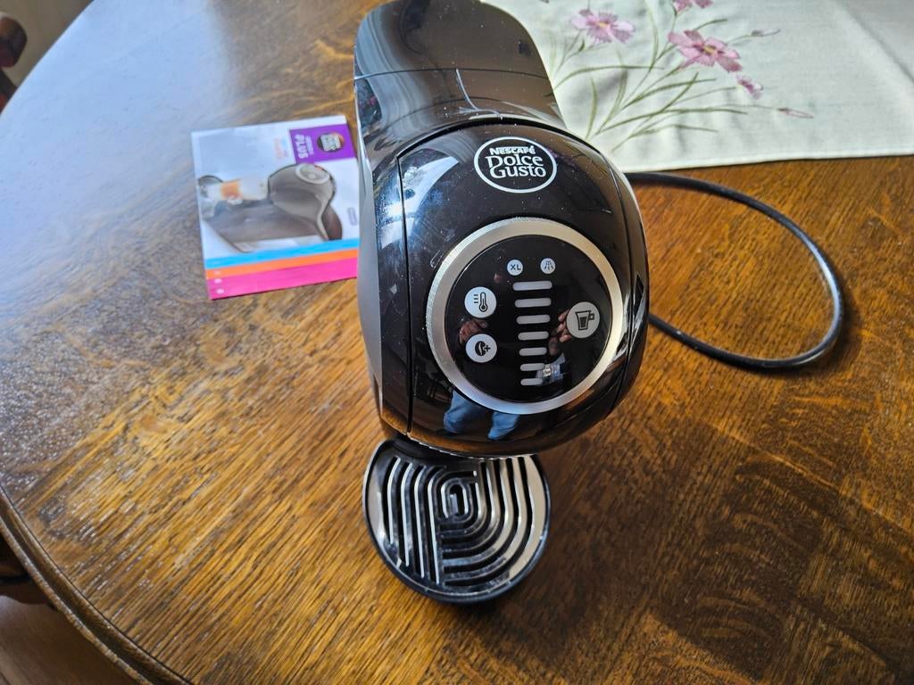 Dolce gusto Genio S Plus koffieapparaat ZGAN, Witgoed en Apparatuur, Ophalen of Verzenden, Zo goed als nieuw, Koffiemachine, Koffiepads en cups