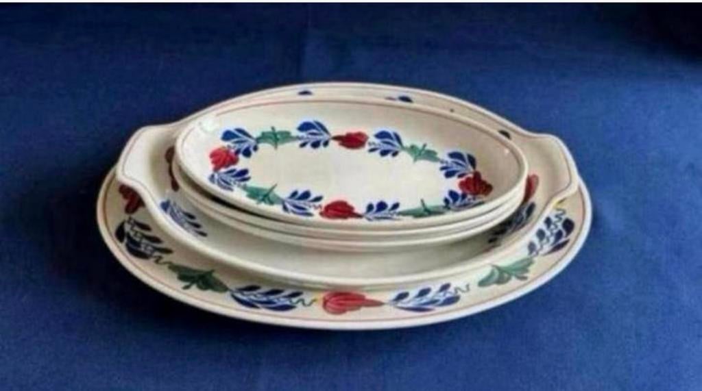 Boerenbont 5 delige schalenset, Huis en Inrichting, Keuken | Servies, Gebruikt, Ophalen of Verzenden, Schaal of Schalen, Aardewerk