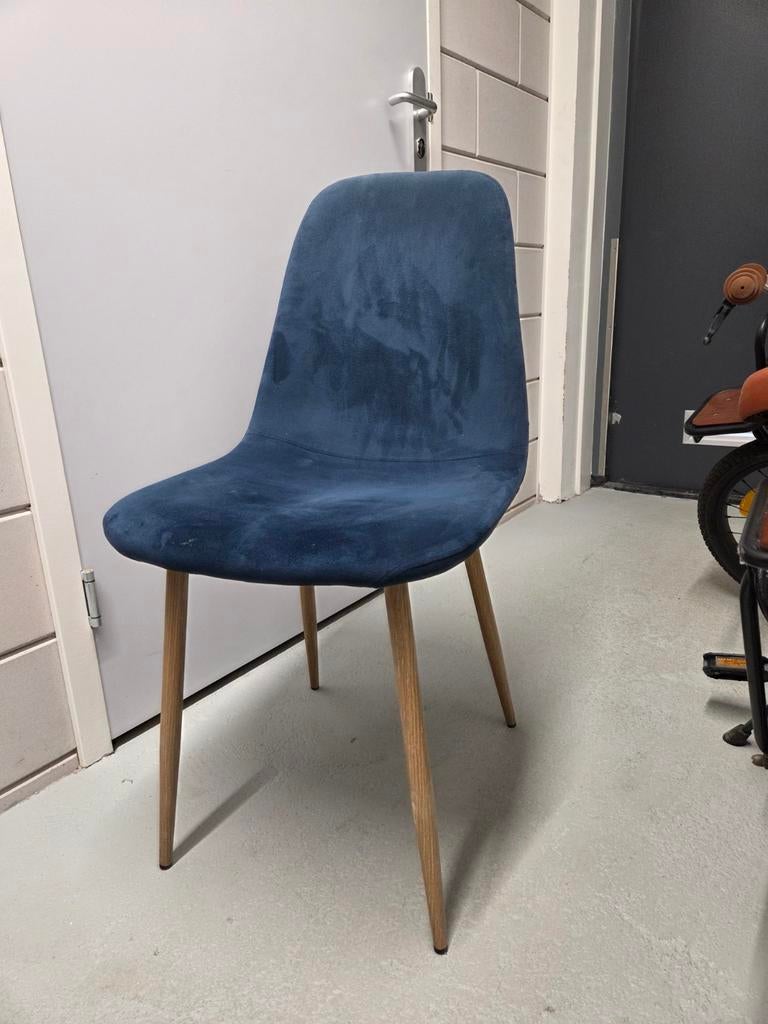 Gratis meenemen Set van 4 stoelen: blauw, bruin en grijs, Huis en Inrichting, Stoelen, Gebruikt, Overige kleuren, Drie, Ophalen of Verzenden