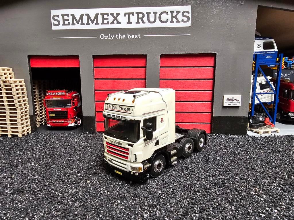 Wsi scania r serie voorloper de bruin b keus., Hobby en Vrije tijd, Modelauto's | 1:50, Ophalen, Zo goed als nieuw, Bus of Vrachtwagen