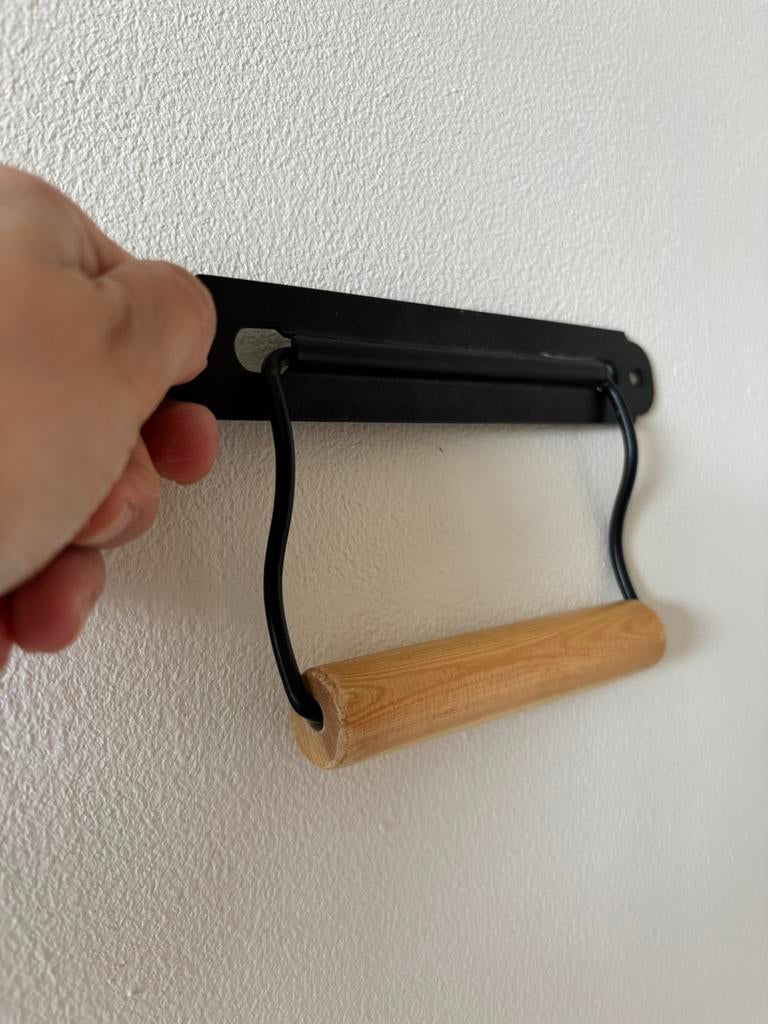 Ikea toiletrolhouder, Huis en Inrichting, Badkamer | Badtextiel en Accessoires, Ophalen, Zo goed als nieuw, Zwart