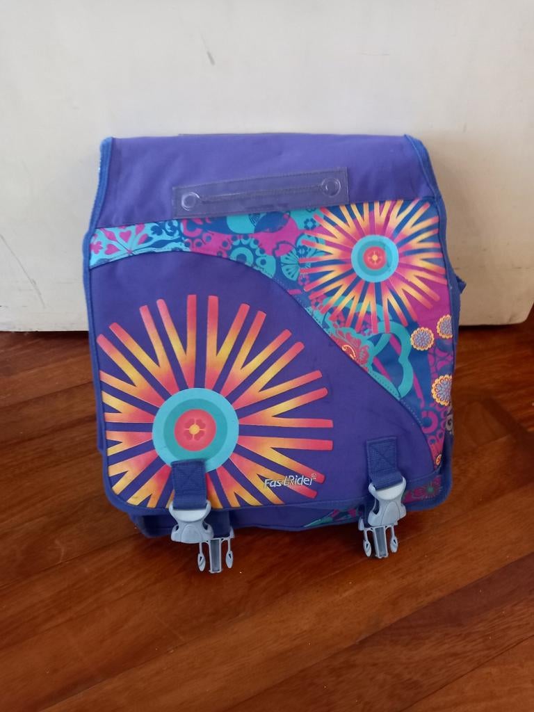 Paarse schooltas met bloemenprint  . voor 24 inch   fiets, Ophalen of Verzenden