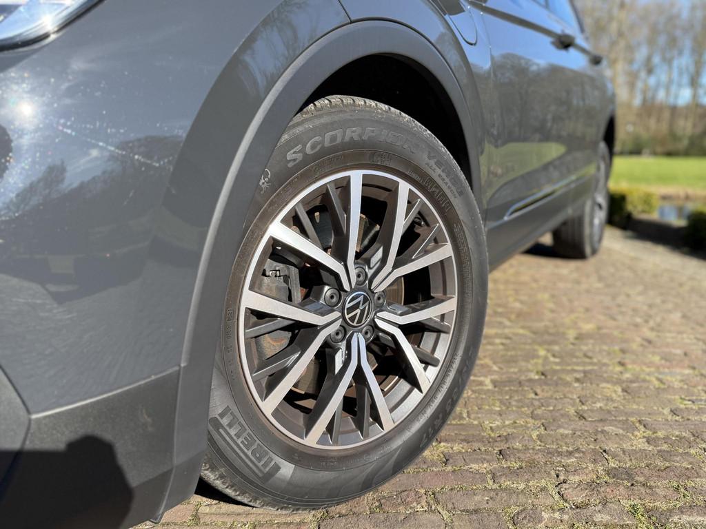 Volkswagen Tiguan 1.4 TSI eHybrid R-Line Business+ | Plug-In, Auto's, Volkswagen, Stof, Hybride Elektrisch/Benzine, 10 kWh, SUV of Terreinwagen