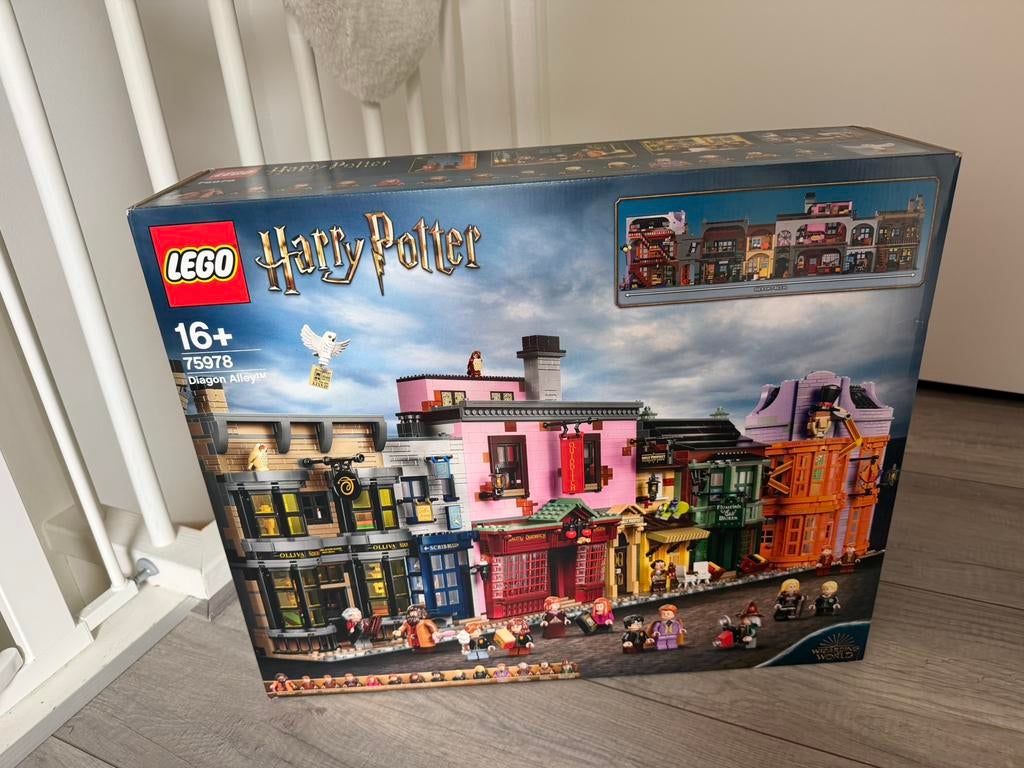 Lego 75978 - Harry Potter Diagon Alley NIEUW, Kinderen en Baby's, Speelgoed | Duplo en Lego, Ophalen of Verzenden, Nieuw