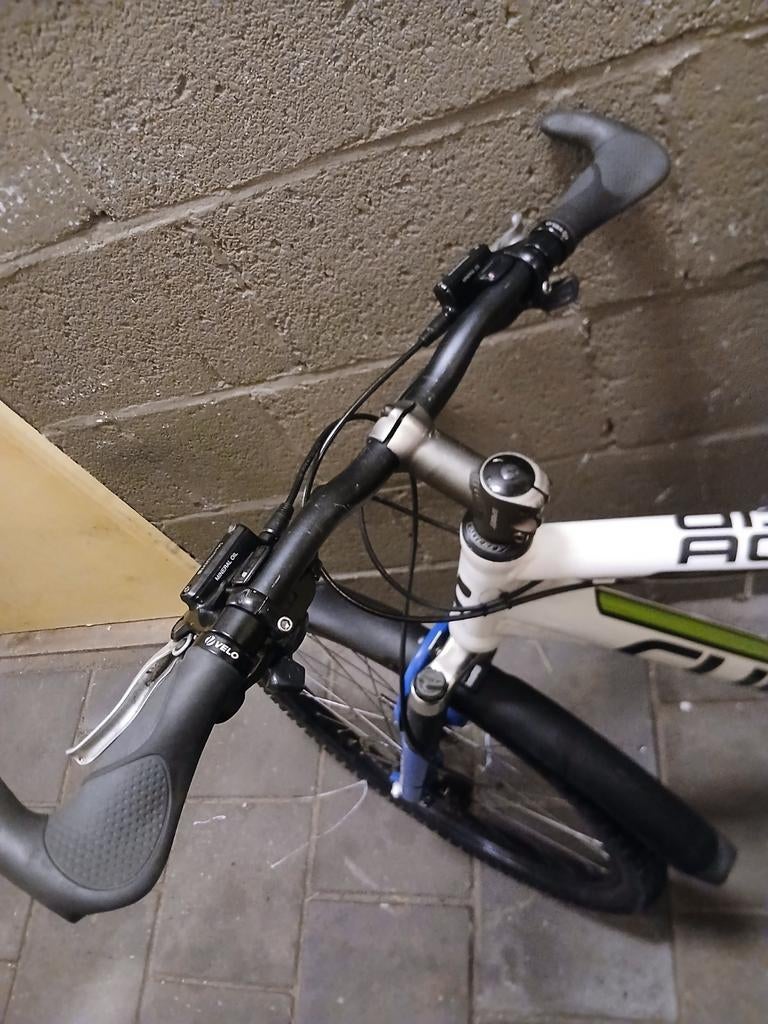 CUBE MOUTENBIKE, 24 inch of meer, Aluminium, Ophalen of Verzenden, Zo goed als nieuw