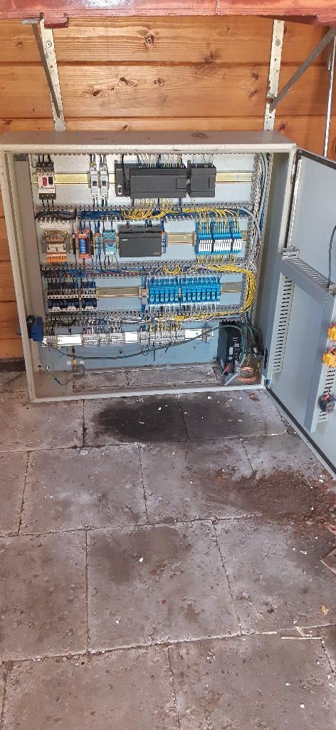 Schakelkast met Vexta stappenmotor en Siemens PLC, Ophalen, Zo goed als nieuw