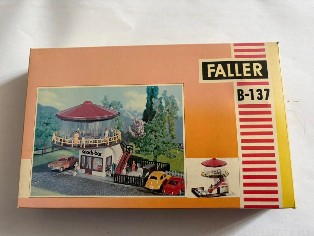 Faller B-137, Hobby en Vrije tijd, Modeltreinen | H0, Overige merken, Gelijkstroom of Wisselstroom, Brug, Tunnel of Gebouw, Ophalen of Verzenden