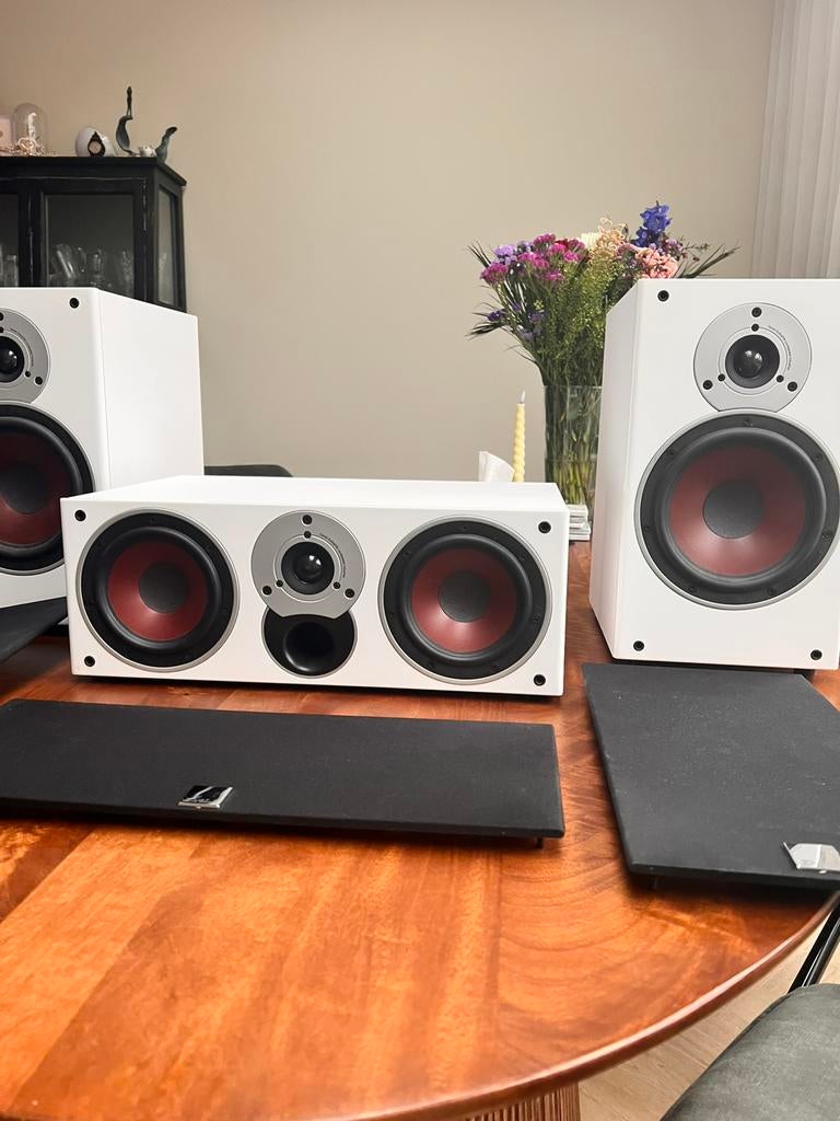 DALI Zensor 3 + Vokal center (wit) – complete set, Audio, Tv en Foto, Luidsprekers, Zo goed als nieuw, Front, Rear of Stereo speakers