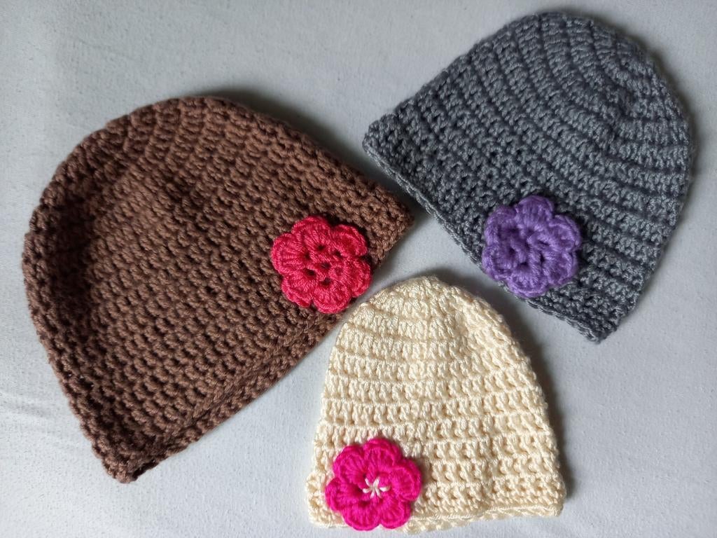 3 mooie baby mutsjes, Kinderen en Baby's, Babykleding | Mutsen, Sjaals en Wanten, Ophalen of Verzenden, Gebruikt