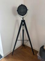 Decoratieve fotografie / industriële staande lamp, Huis en Inrichting, Lampen | Vloerlampen, Ophalen, Zo goed als nieuw, Hout