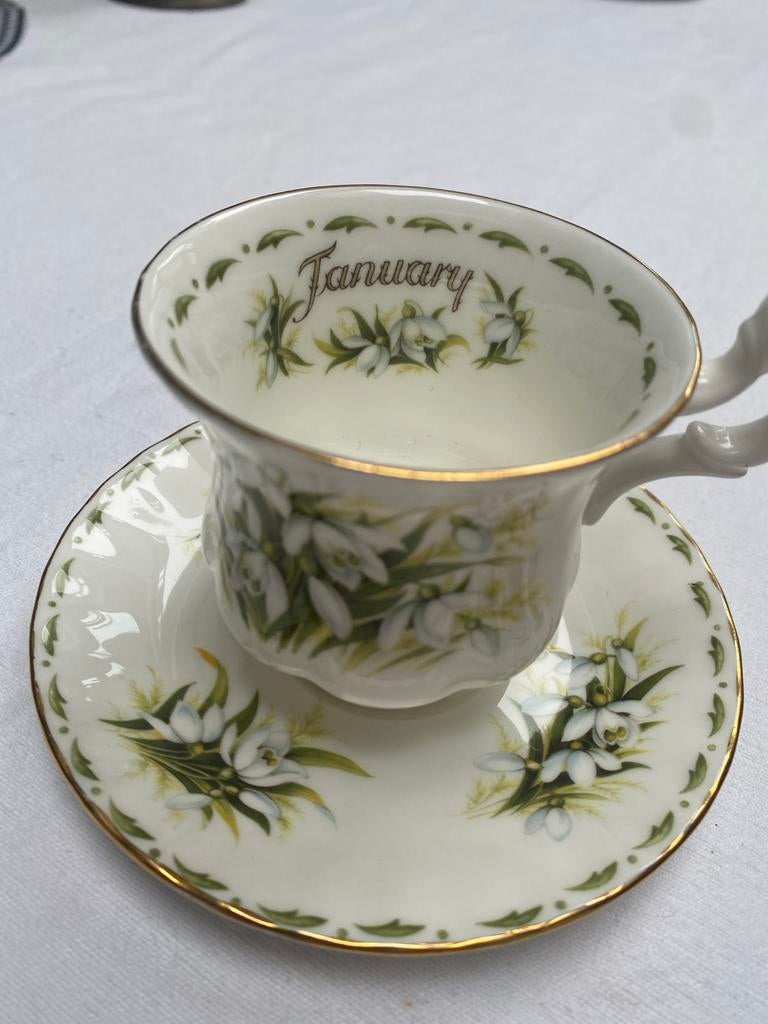 Royal Albert Koffiekopje Snowdrops/January Porselein, Ophalen of Verzenden