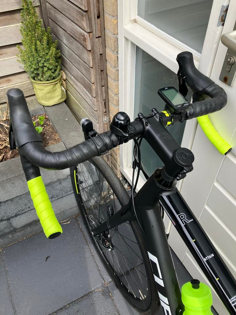 Cube Attain Race racefiets 2023, Fietsen en Brommers, Fietsen | Racefietsen, Overige merken, 28 inch, Heren, Aluminium