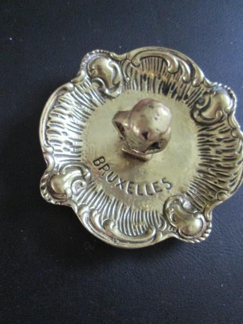 koperen beeldje Brussel Menneke pis, Ophalen, Koper